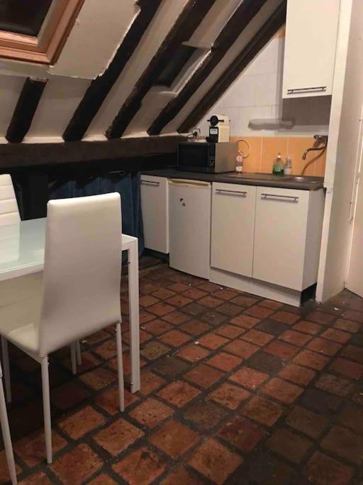 Ferienwohnung Rue Du Poirier Orléans Exterior foto